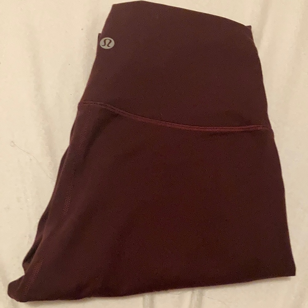 Lululemon Wundertrain leggings. Size 8. 25”